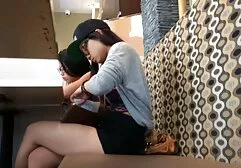 Lesbianas comienzan videos xxx descargar con un masaje, y continuaron con el sexo