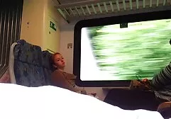 Belleza rubia video gay jovenes folla en fundición de sexo
