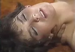 Flaco hombre videos desexso atado al hombre para el baño y traicionado