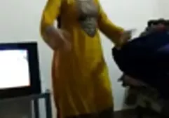 Dos rubia lamiendo novia videos pornos entre familia coño