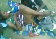 Una pareja de amantes pormo caseros que no pierden el tiempo