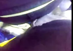 Encontró a una mujer con su novia que estaba en la cama y pormo xxx follando