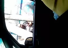 Masajista porno gratis animal sirviendo al cliente con lujo