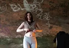 Hardcore madura insesto familiar xxx no puede rechazar a dos hombres jóvenes teniendo sexo