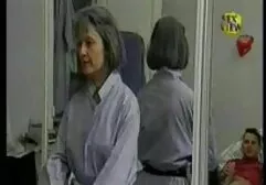 Señora cachonda se quitó la ropa interior xxxporno anal y comenzó a masturbarse